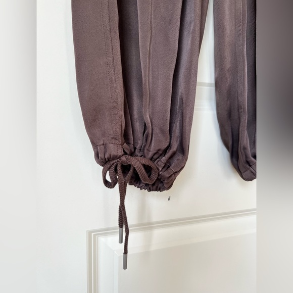 Anthropologie. NWT. Size 2. Brown Satin Parachute Pants. - Picture 7 of 16